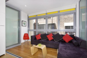 Отель Little New York on Riley - Executive 1BR Darlinghurst Apartment with New York Laneway Feel  Сидней